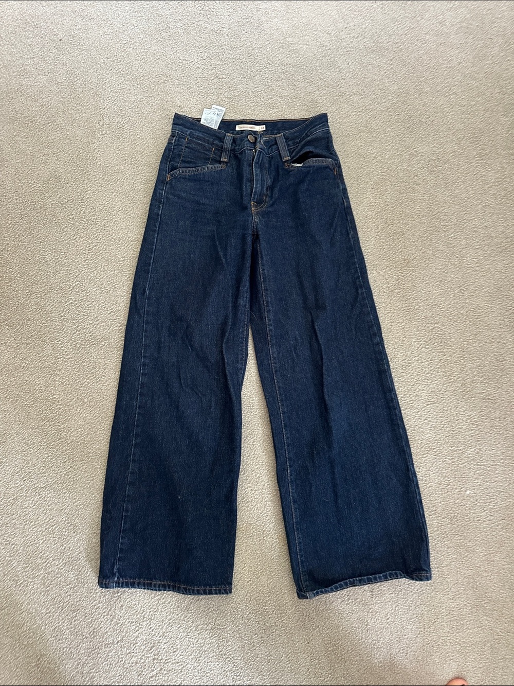 Levi’s Wide Leg Dark Wash Jeans